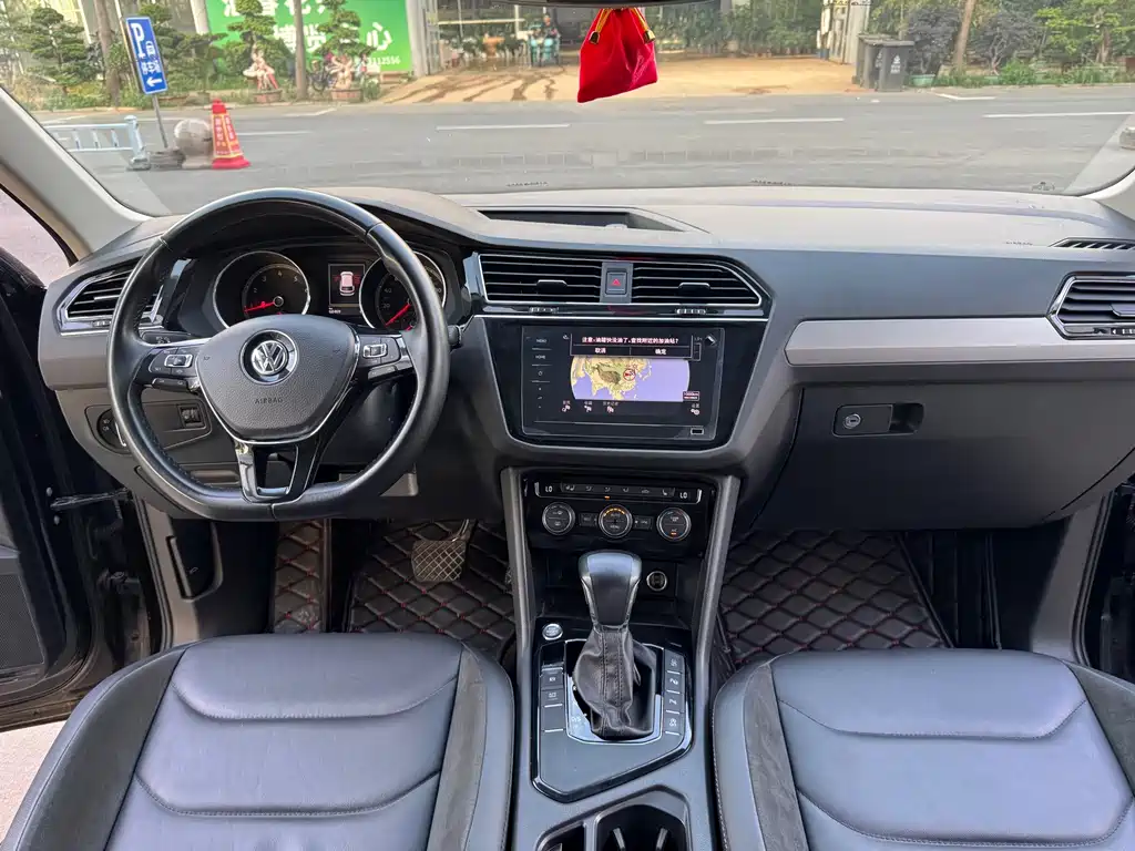 Volkswagen Tiguan L 2020 — фото 14