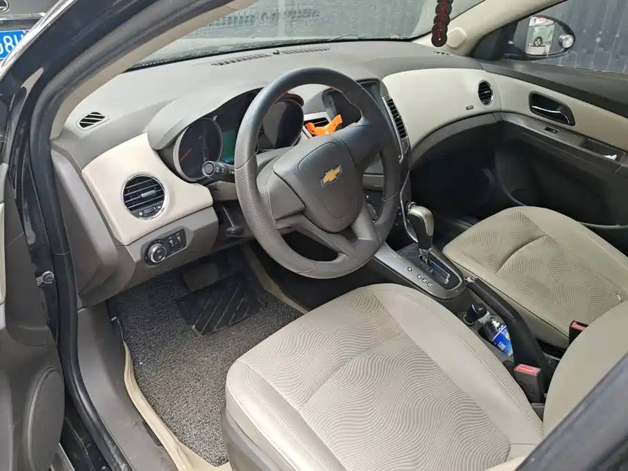Chevrolet Cruze 2015 — фото 12