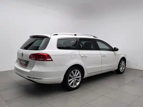 Volkswagen Magotan 2012