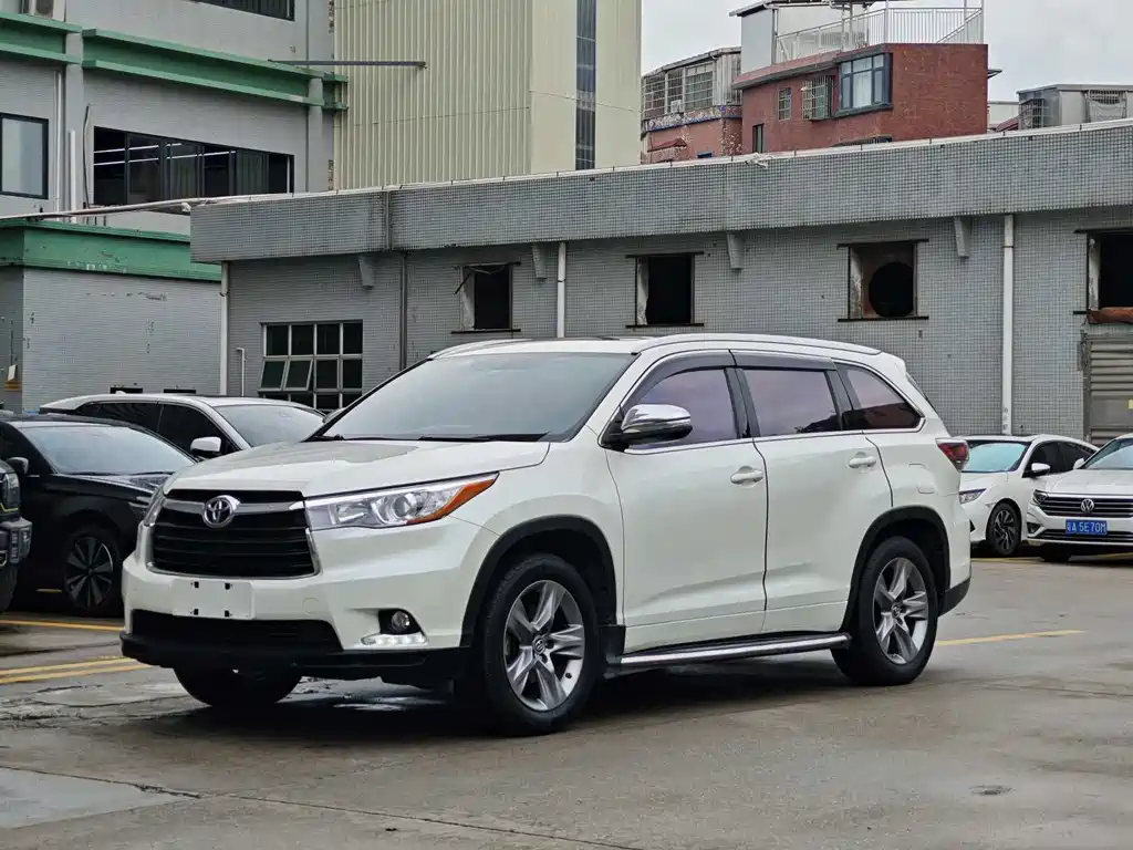 Toyota Highlander 2016
