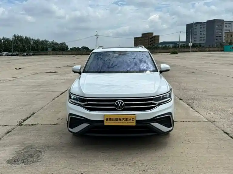 Volkswagen Tiguan L 2023