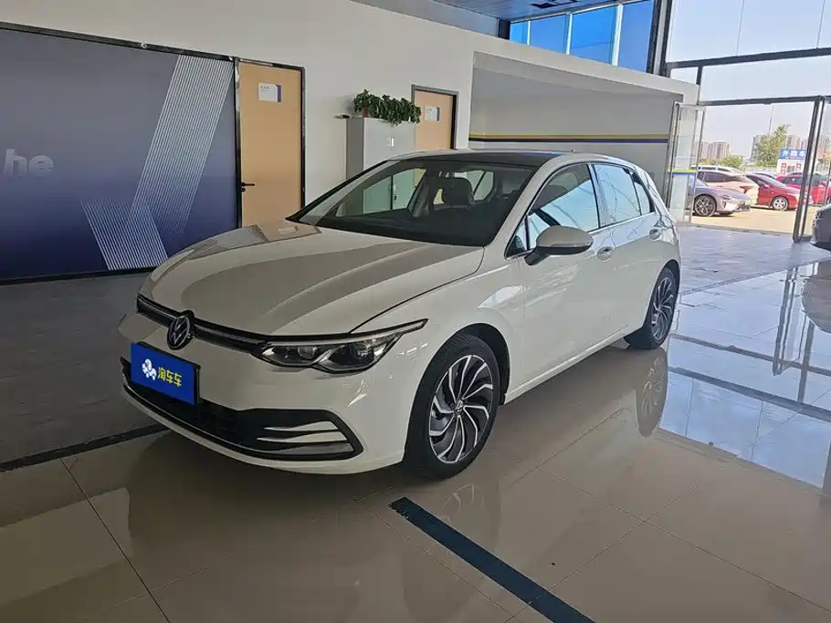 Volkswagen Golf 2021