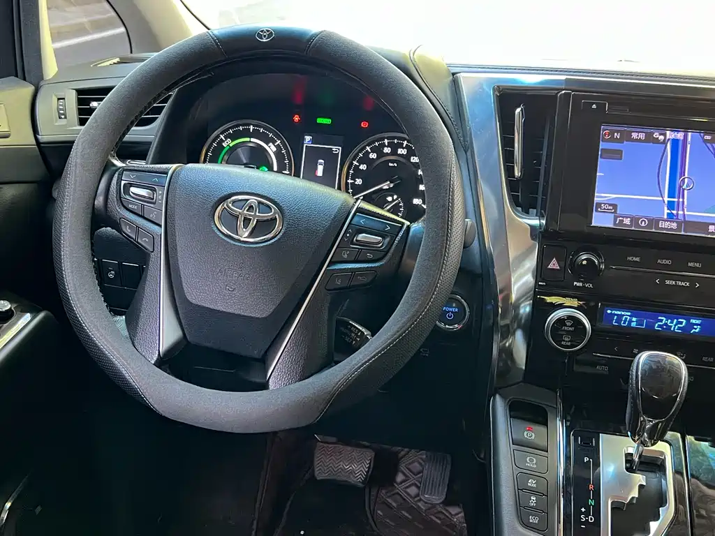 Toyota Vellfire 2020 — фото 8