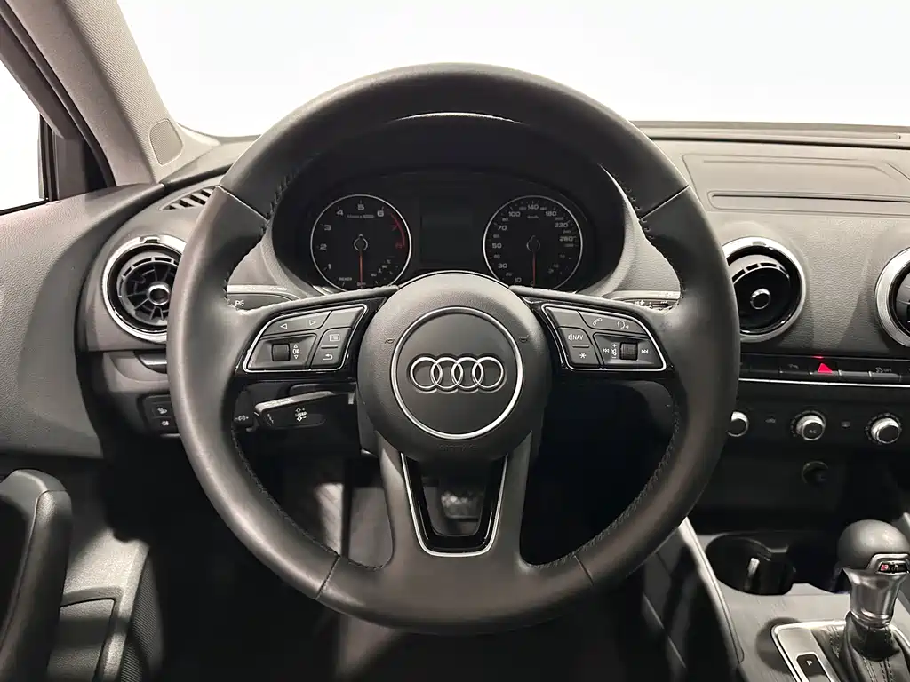 Audi A3 2020 — фото 12