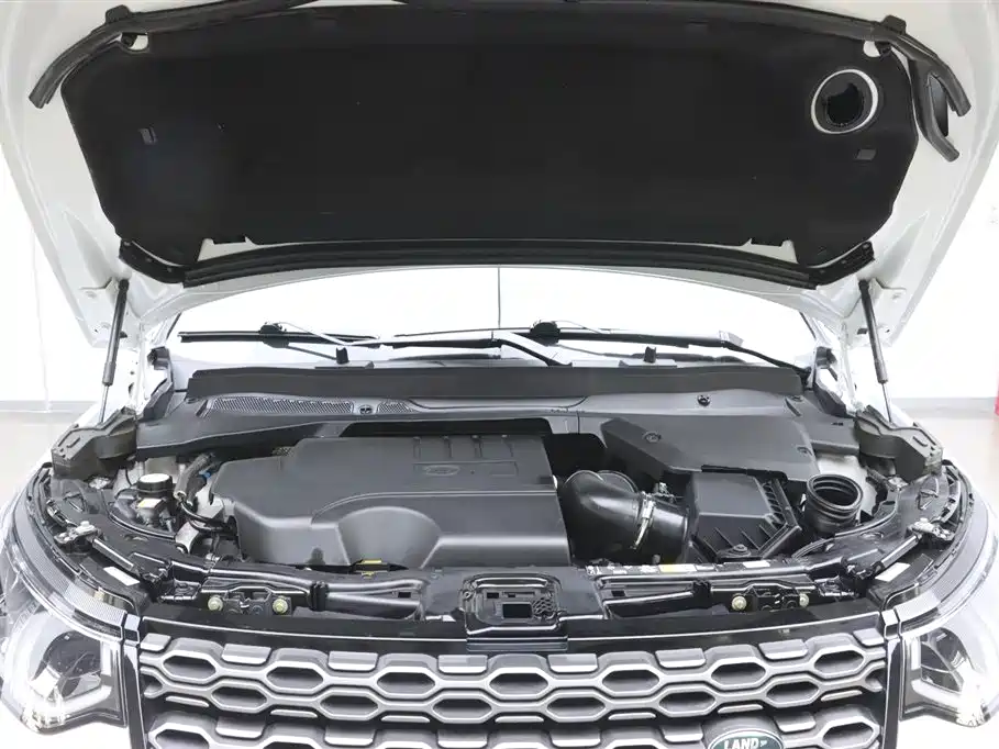 Land Rover Discovery Sport 2023 — фото 31