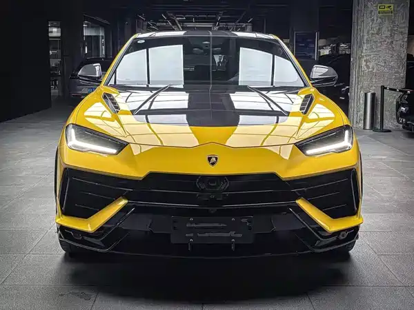 Lamborghini Urus 2023