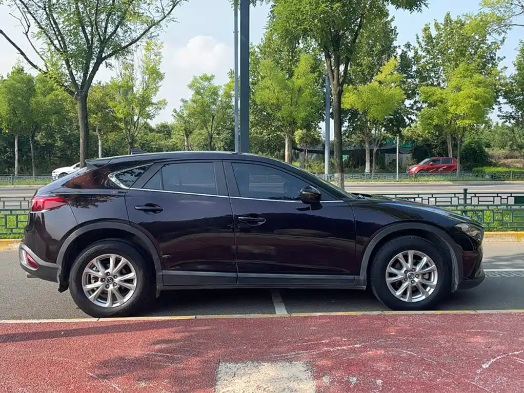 Mazda CX-4 2018 — фото 3