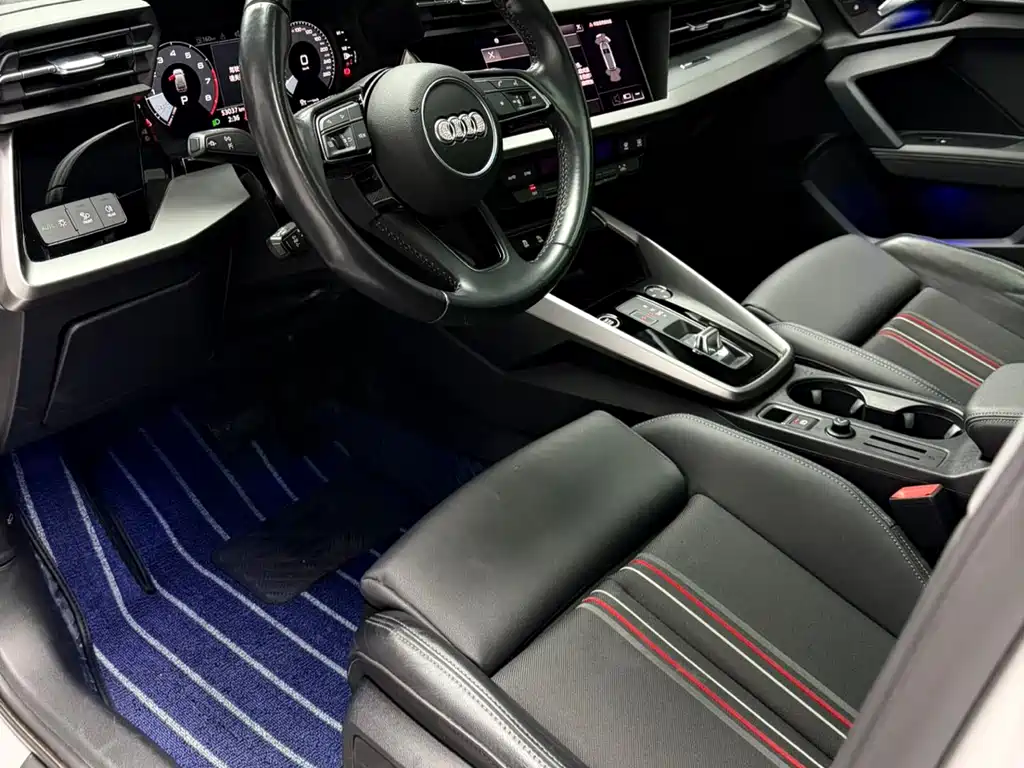 Audi A3 2021 — фото 17