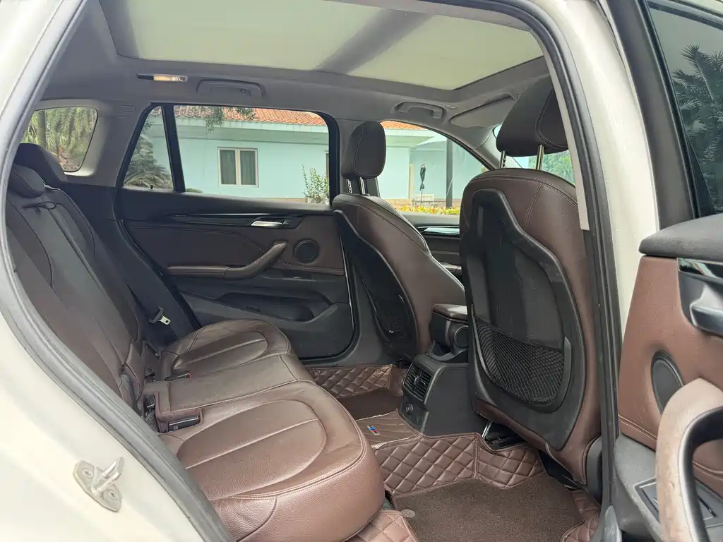 BMW X1 2018 — фото 14
