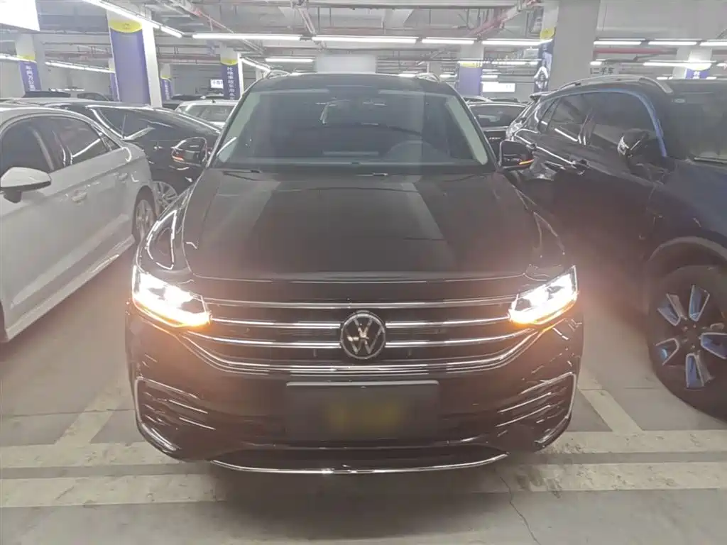 Volkswagen Tiguan L 2025 — фото 3