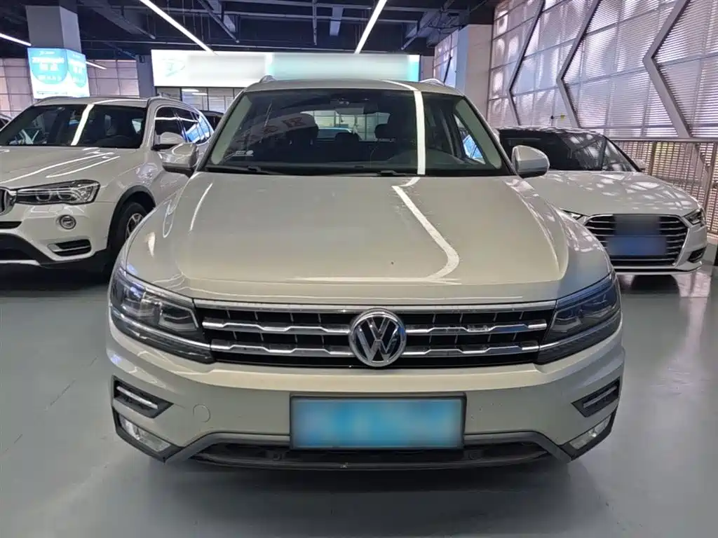 Volkswagen Tiguan L 2019 — фото 3