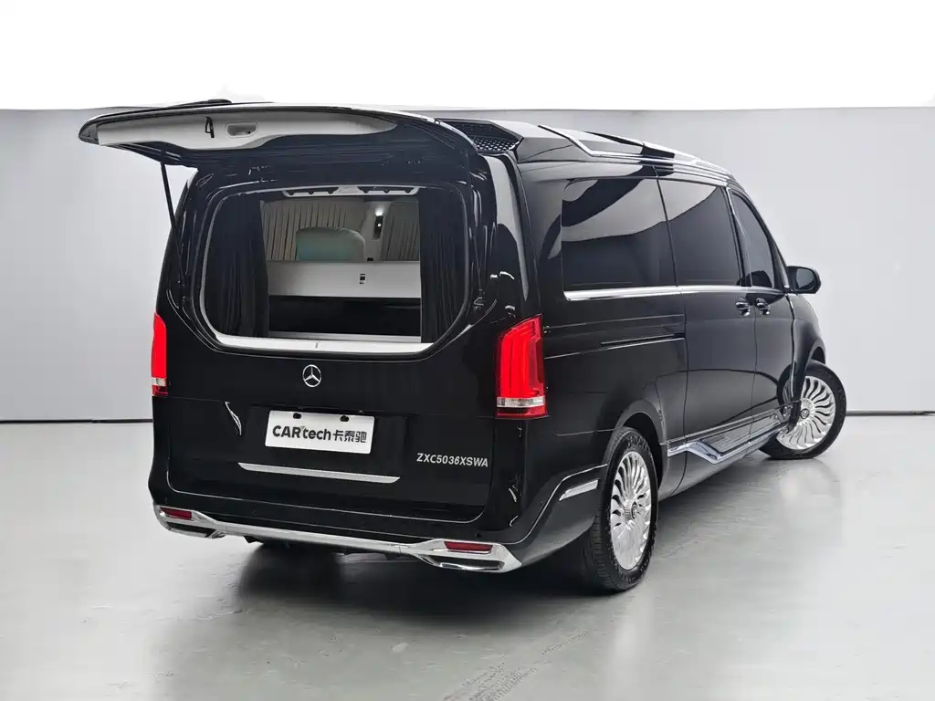 Mercedes-Benz V-Class 2023 — фото 3