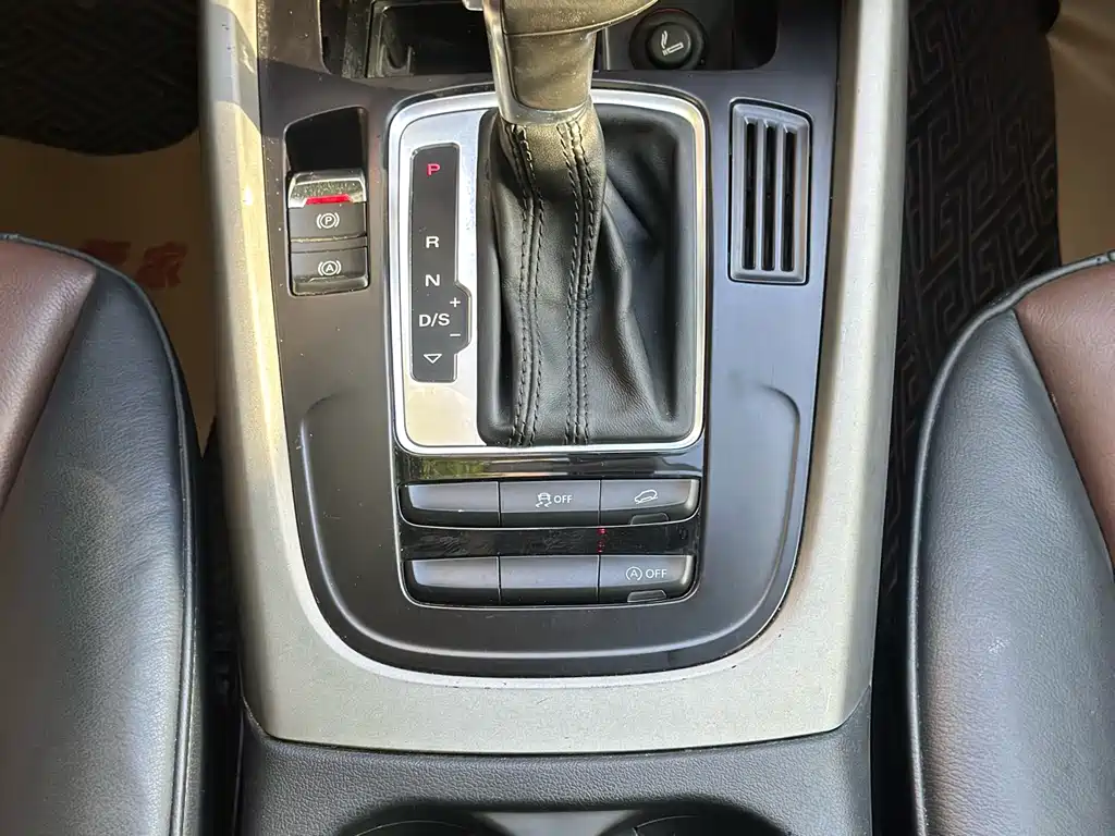 Audi Q5 2017 — фото 19