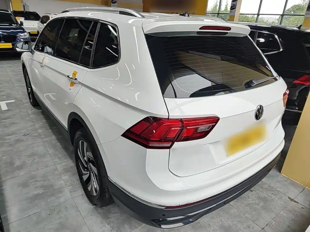 Volkswagen Tiguan L 2024