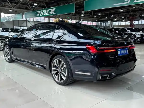 BMW 7 Series 2021