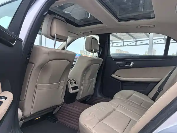 Mercedes-Benz E-Class 2011