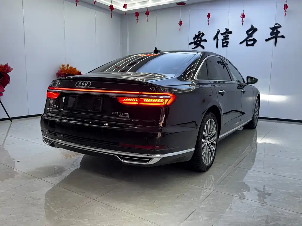 Audi A8 2019 — фото 11