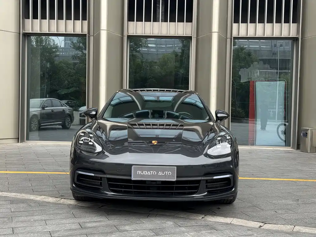 Porsche Panamera 2019 — фото 3