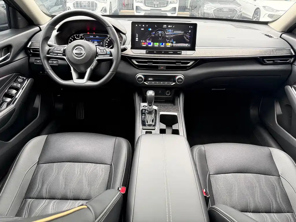 Nissan Teana 2022 — фото 21
