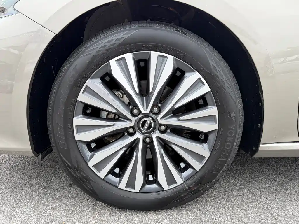 Nissan Teana 2022 — фото 28