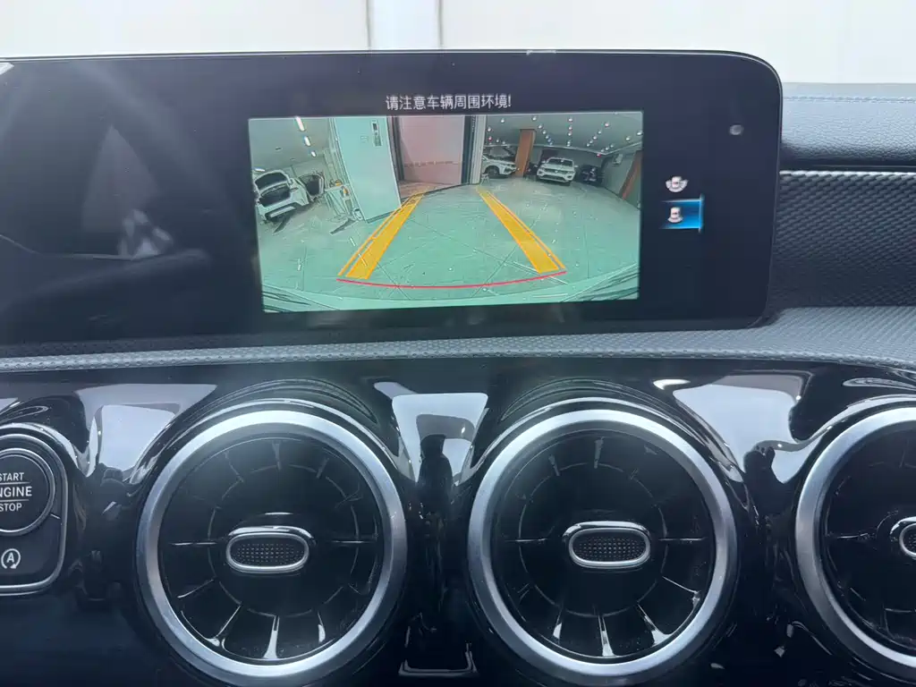 Mercedes-Benz A-Class 2022 — фото 12