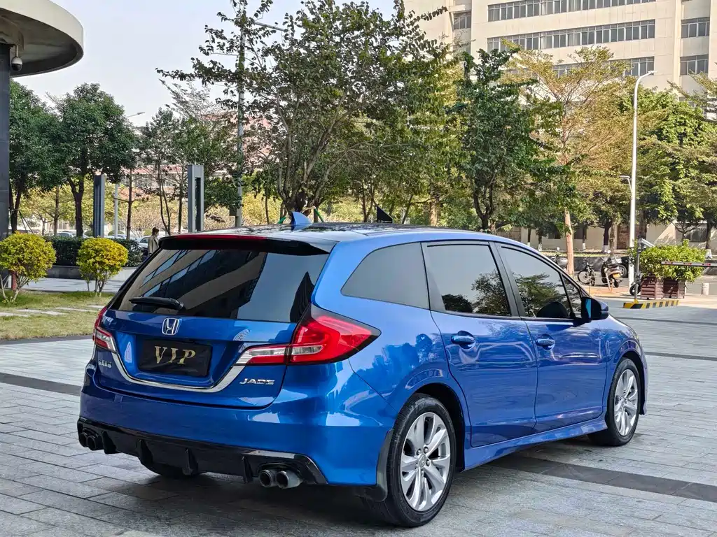 Honda Jade 2018 — фото 15