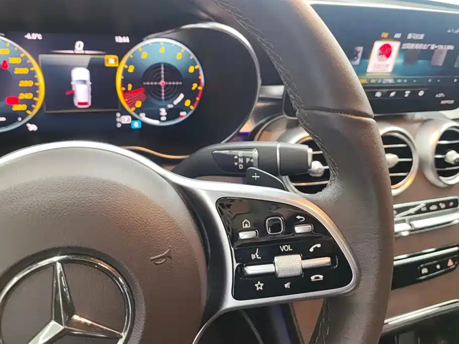 Mercedes-Benz GLC 2022 — фото 16