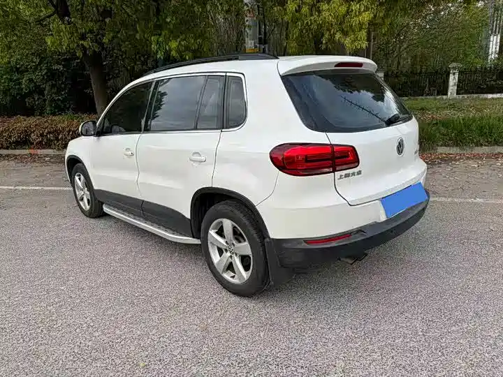 Volkswagen Tiguan 2014 — фото 11