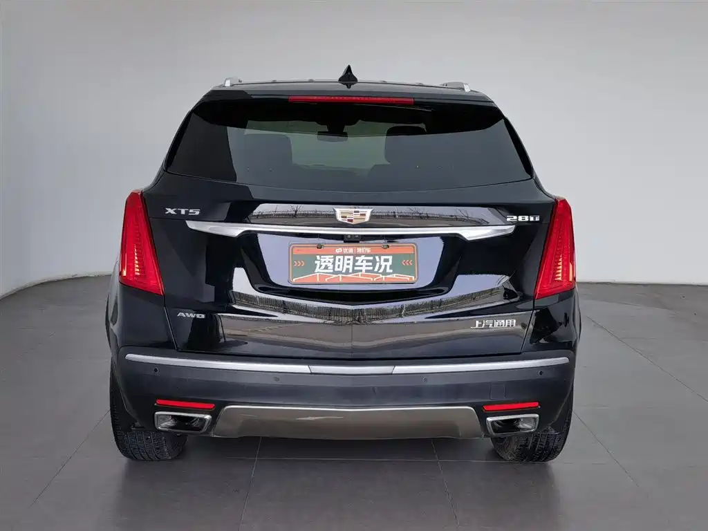 Cadillac XT5 2017 — фото 4