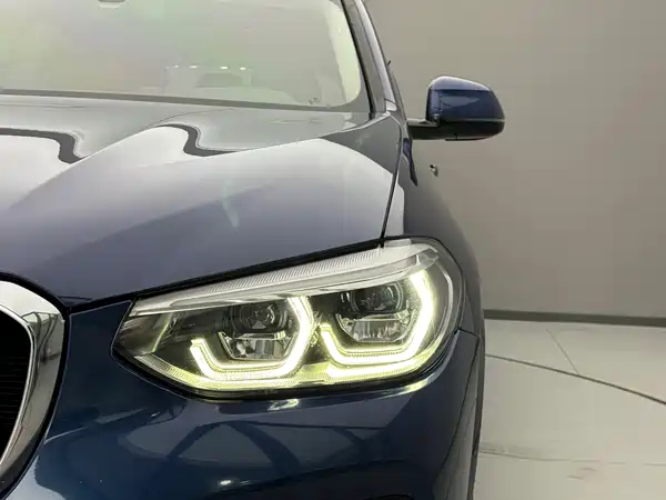 BMW X3 2021