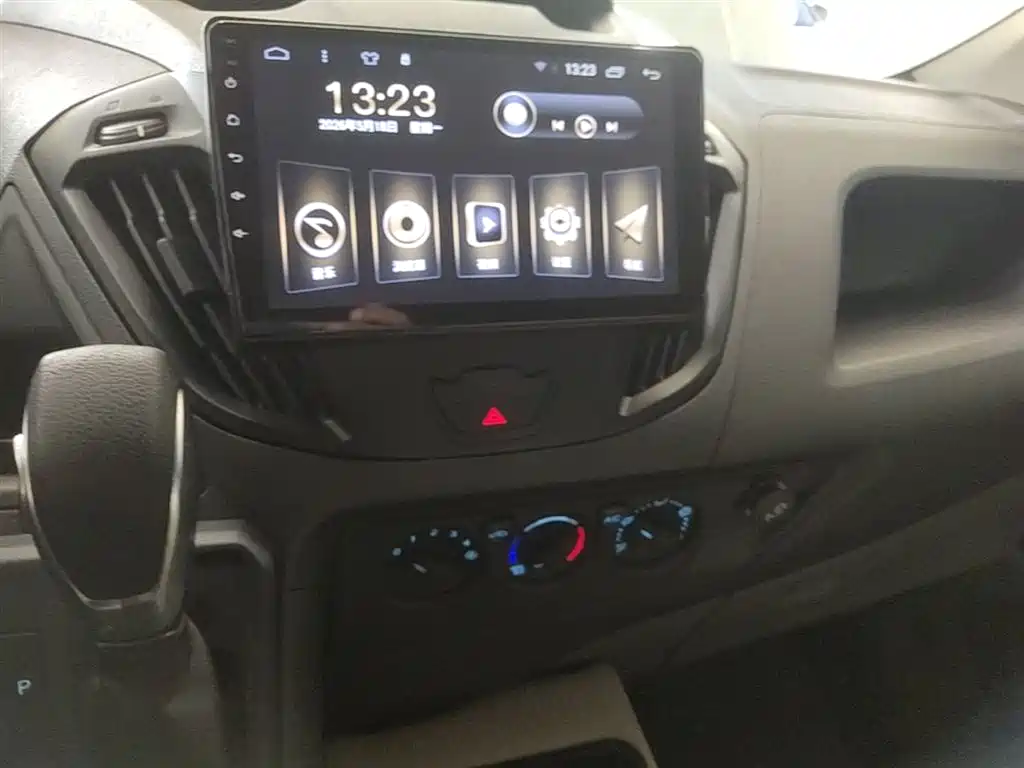 Ford Transit 2020 — фото 13