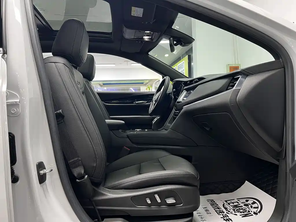 Cadillac XT5 2022 — фото 19
