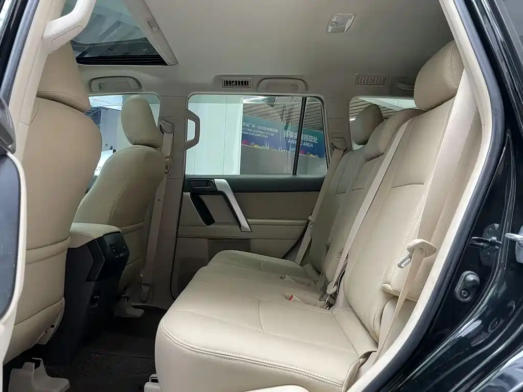 Toyota Prado 2019 — фото 6