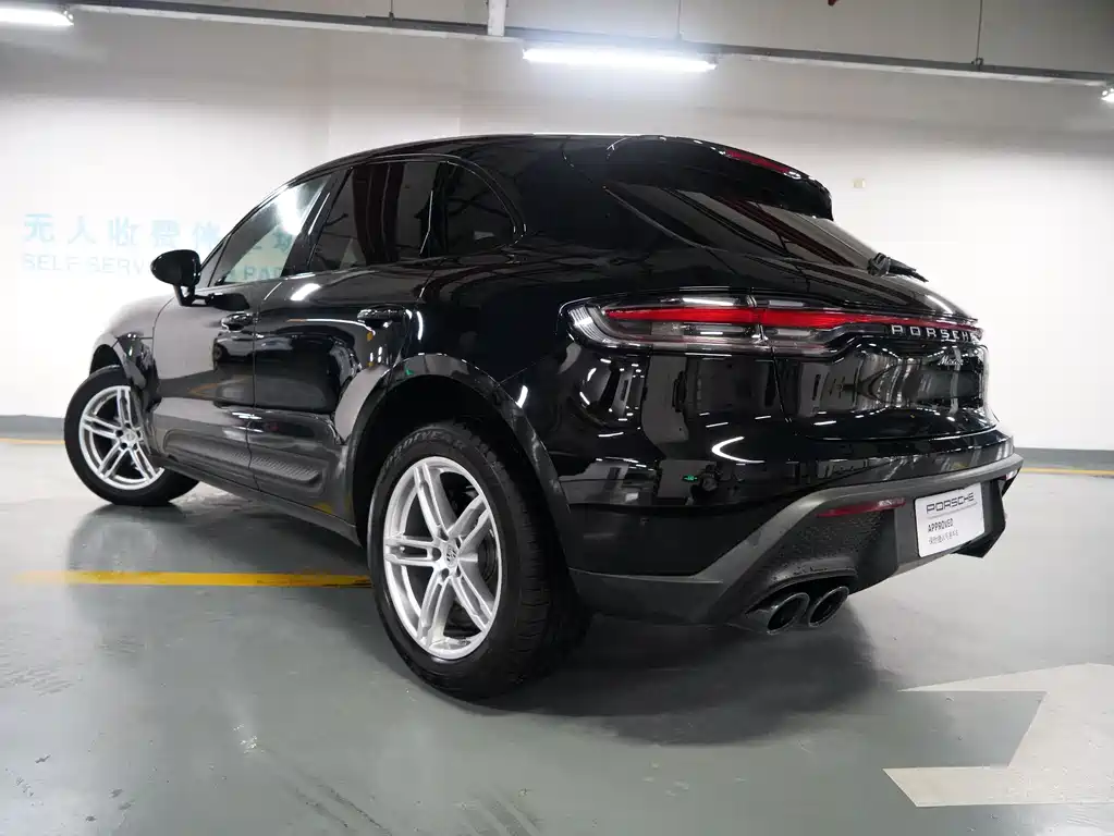 Porsche Macan 2023 — фото 18