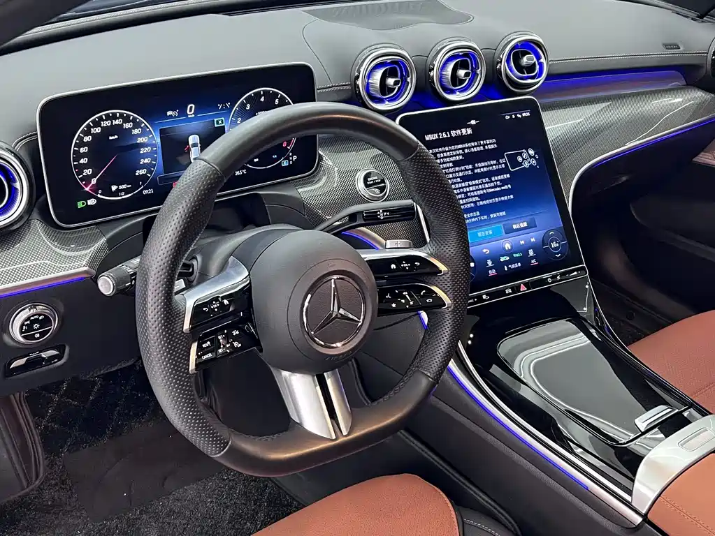 Mercedes-Benz C-Class 2024 — фото 13