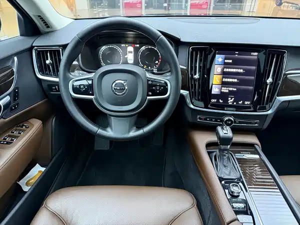 Volvo S90 2017