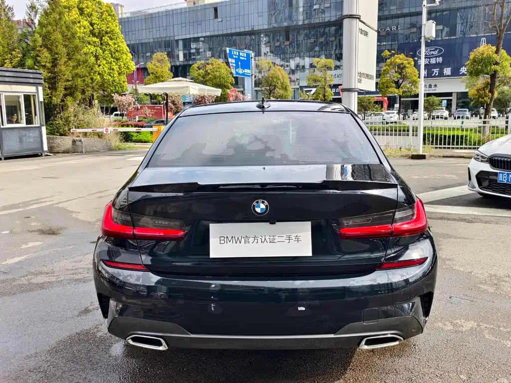 BMW 3 Series 2021 — фото 14