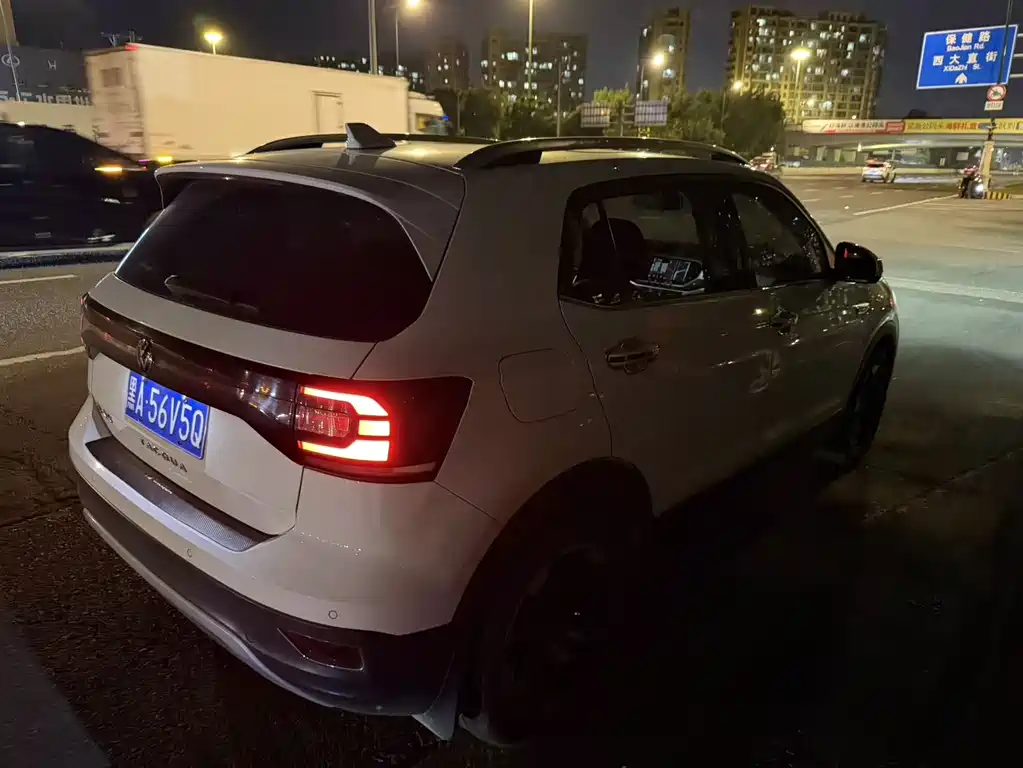 Volkswagen Tacqua 2021