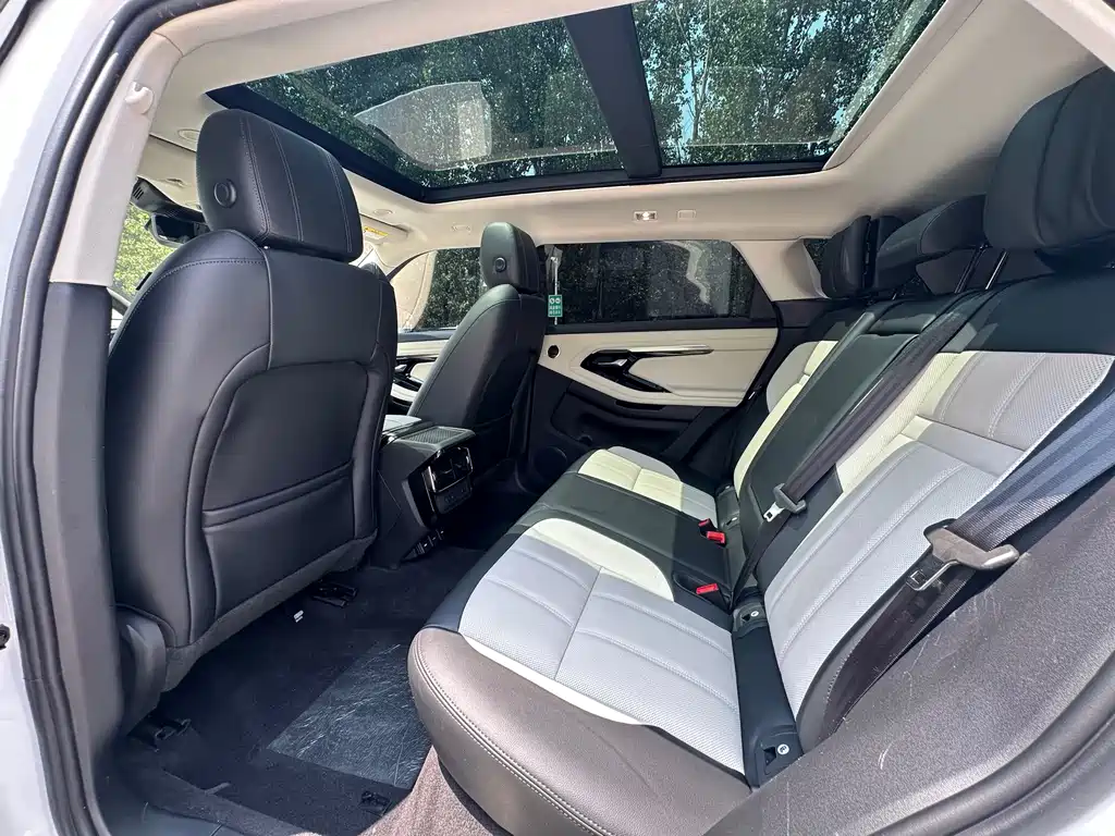 Land Rover Range Rover Evoque New Energy 2021 — фото 10
