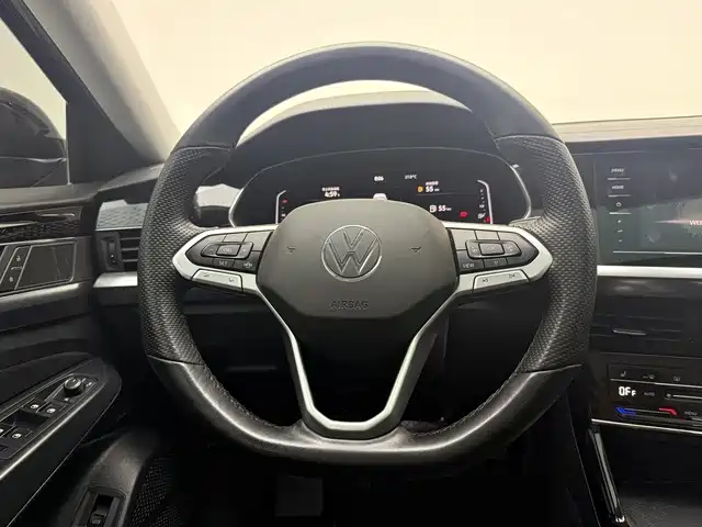 Volkswagen Passat 2022 — фото 12
