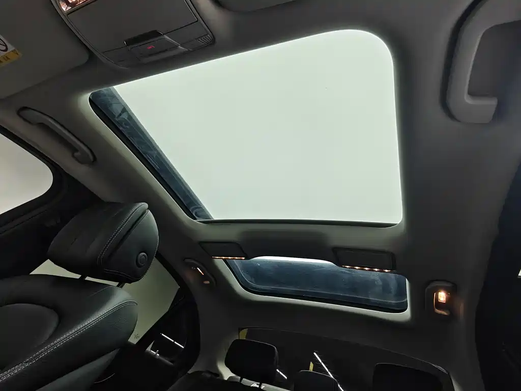 Mercedes-Benz C-Class 2020 — фото 12