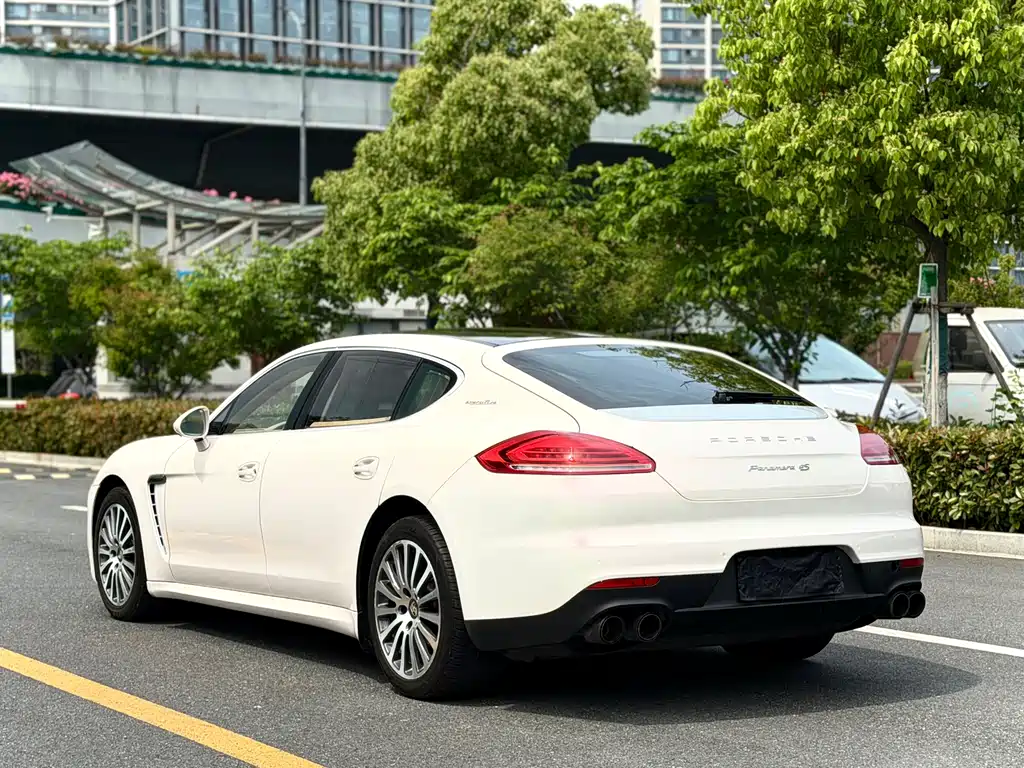 Porsche Panamera 2015