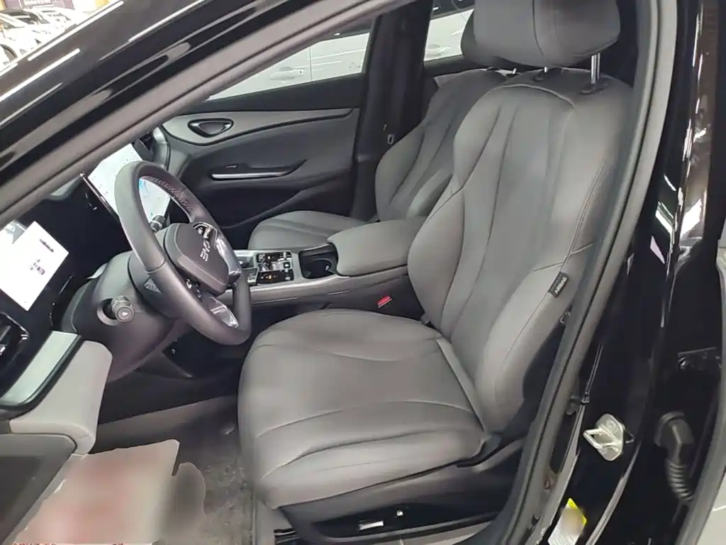 BYD Seal 07 DM-i 2025 — фото 15