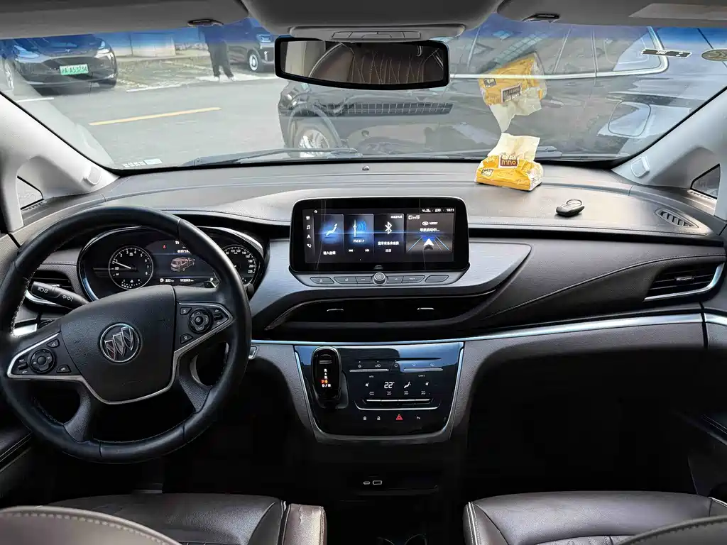 Buick GL8 2021 — фото 6