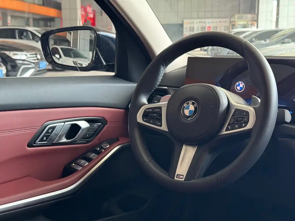 BMW 3 Series 2023 — фото 13
