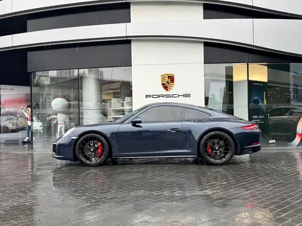 Porsche 911 2019