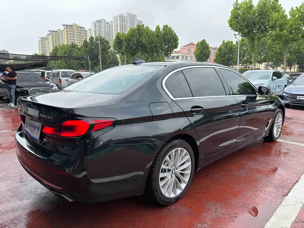BMW 5 Series 2022