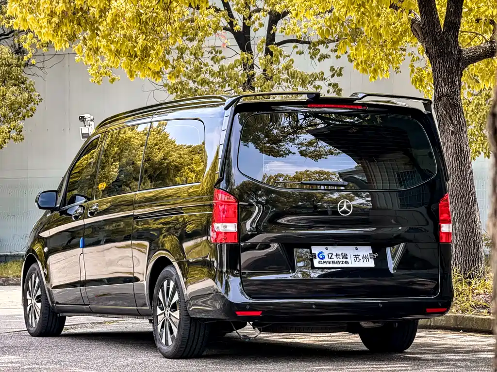 Mercedes-Benz Vito 2022 — фото 39