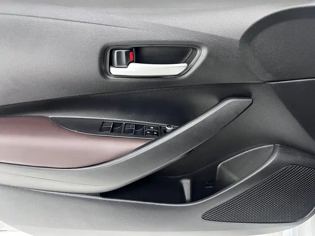 Toyota Levin 2022 — фото 13