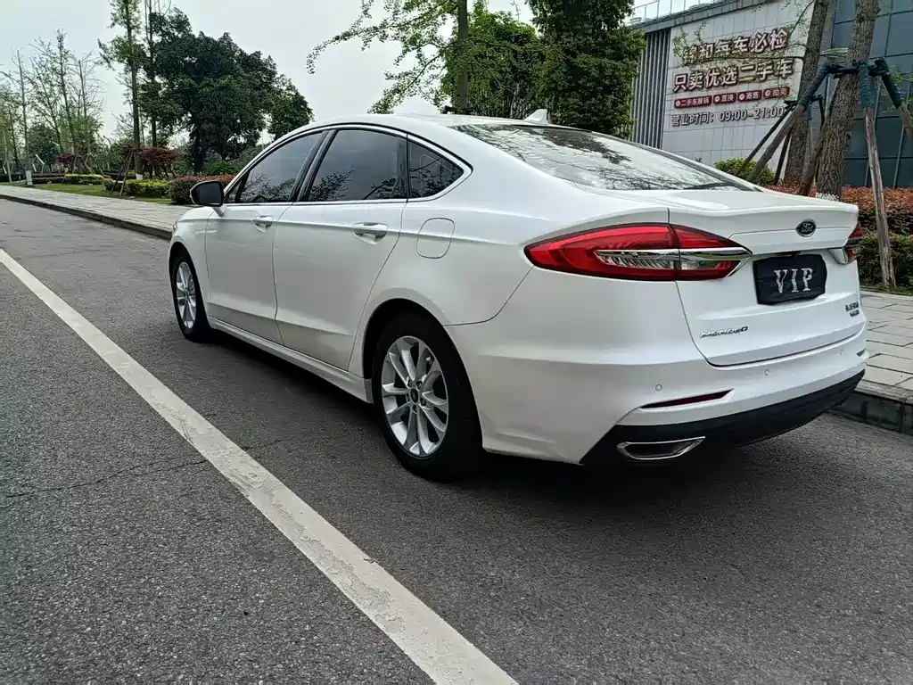Ford Mondeo 2020 — фото 11
